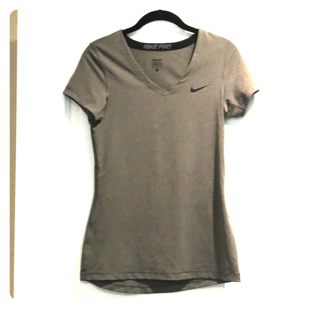 Nike Pro Gray Dri-fit short sleeve top Sz M